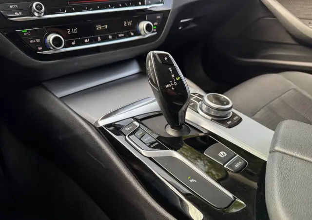 BMW Seria 5 520d xDrive Touring