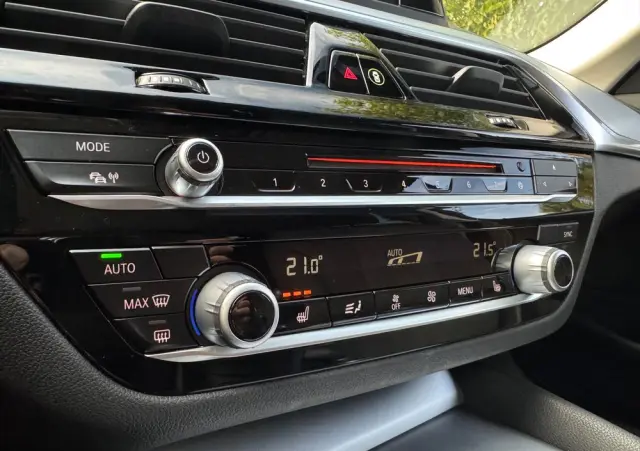 BMW Seria 5 520d xDrive Touring