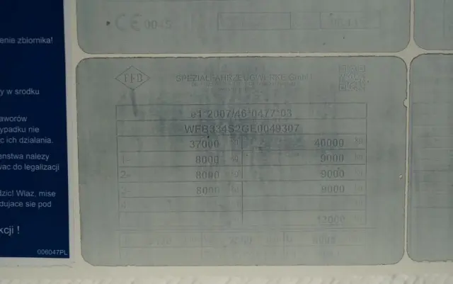 FELDBINDER CEMENTONACZEPA / 3 KOMORY / 37 000 L / SILOS / DO MATERIAŁÓW SYPKICH / OŚ PODNOSZONA / SAF / ALUFELGI 