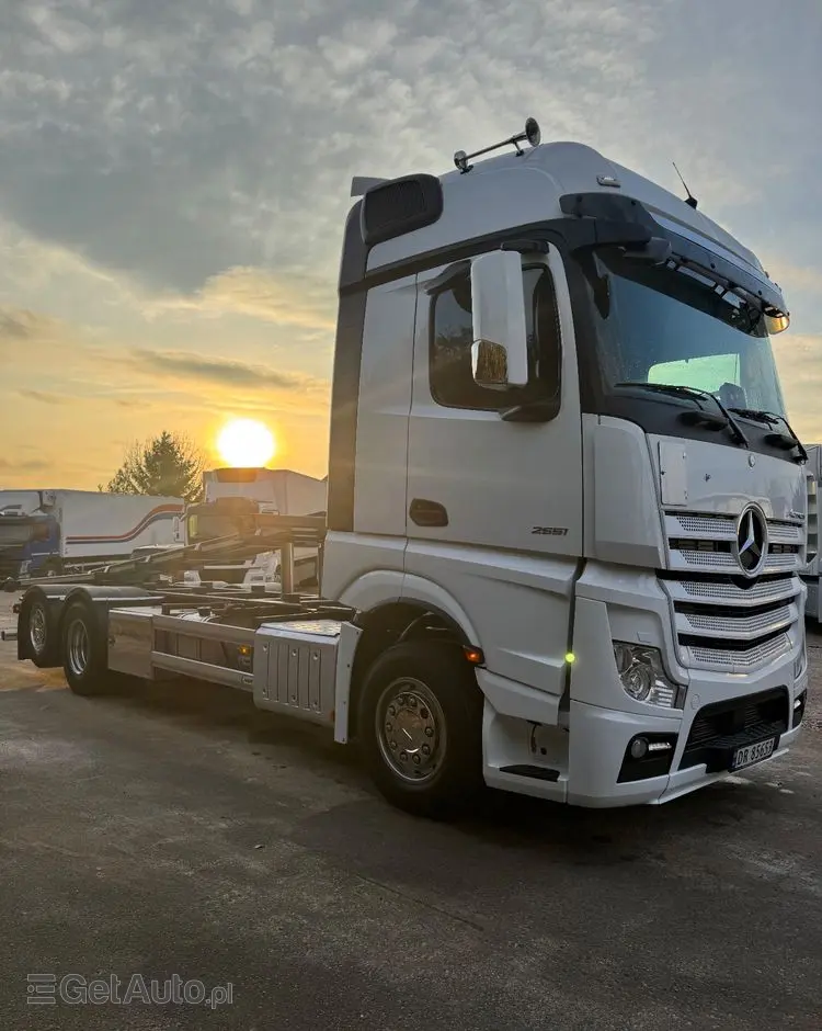 MERCEDES-BENZ ACTROS / 2553 / ACC / E 6 / MP 5 /TIPPER, BDF ,WYWROT / RETARDER/ GIGA SPACE/Niski Przebieg 366 Tys Km! ASO 
