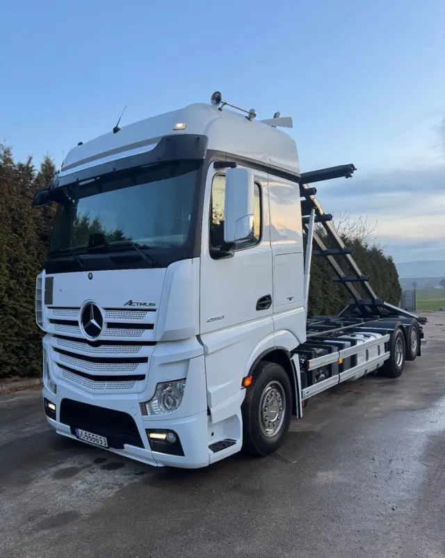 MERCEDES-BENZ ACTROS / 2553 / ACC / E 6 / MP 5 /TIPPER, BDF ,WYWROT / RETARDER/ GIGA SPACE/Niski Przebieg 366 Tys Km! ASO 