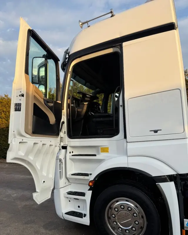 MERCEDES-BENZ ACTROS / 2553 / ACC / E 6 / MP 5 /TIPPER, BDF ,WYWROT / RETARDER/ GIGA SPACE/Niski Przebieg 366 Tys Km! ASO 