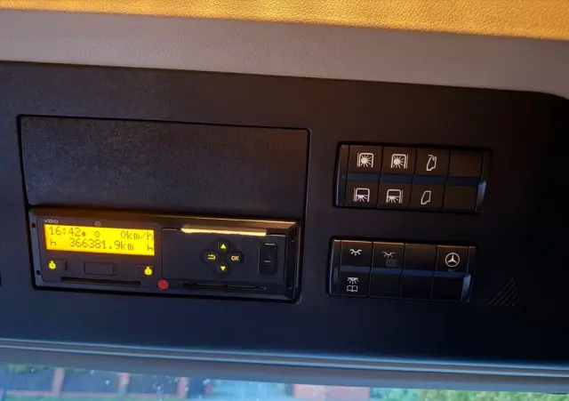 MERCEDES-BENZ ACTROS / 2553 / ACC / E 6 / MP 5 /TIPPER, BDF ,WYWROT / RETARDER/ GIGA SPACE/Niski Przebieg 366 Tys Km! ASO 