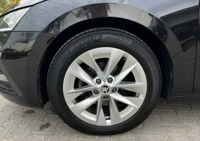 SKODA Octavia 1.5 TSI ACT Ambition