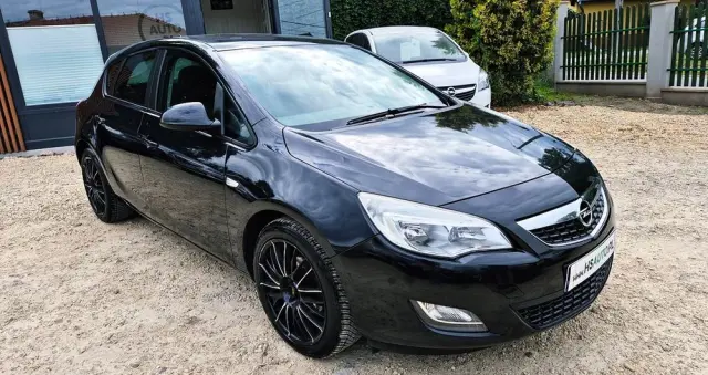 OPEL Astra 1.4 Turbo Sport