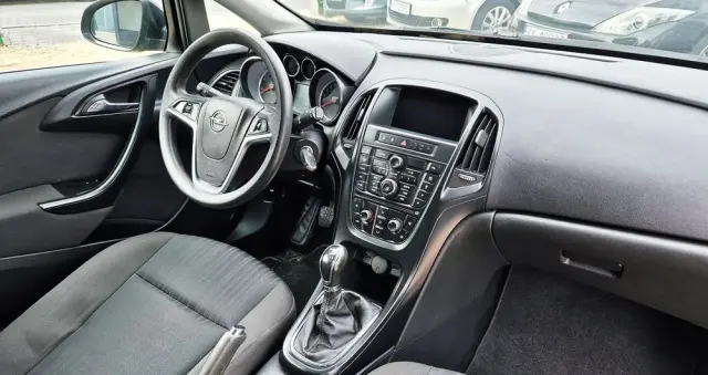 OPEL Astra 1.4 Turbo Sport