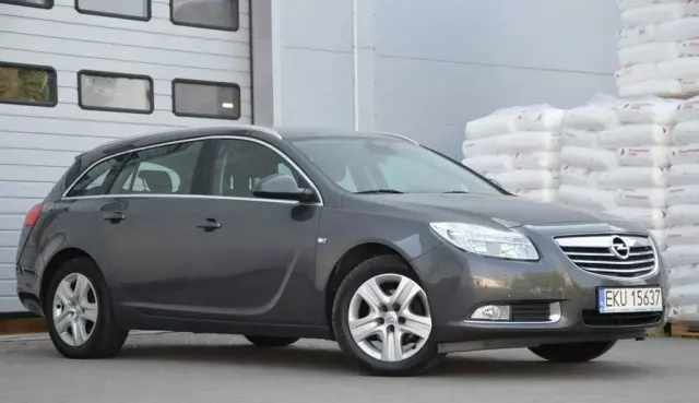 OPEL Insignia 