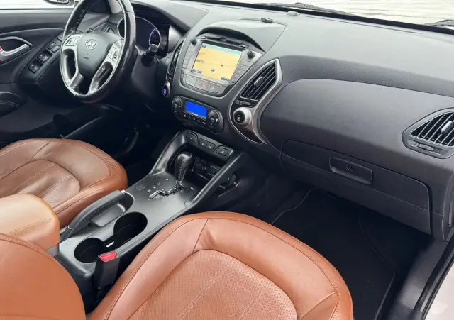HYUNDAI Ix35 2.0 4WD Automatik Premium