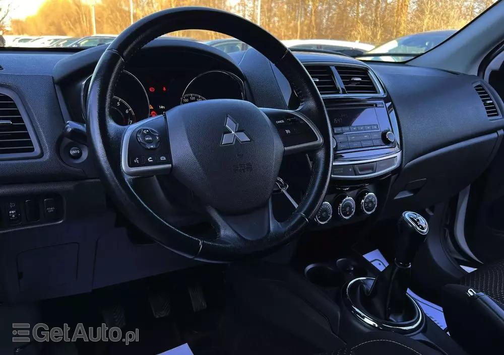 MITSUBISHI ASX 1.6 Invite