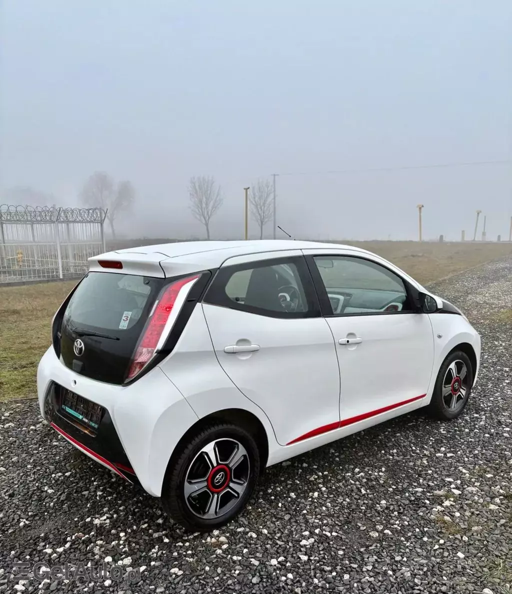 TOYOTA Aygo 