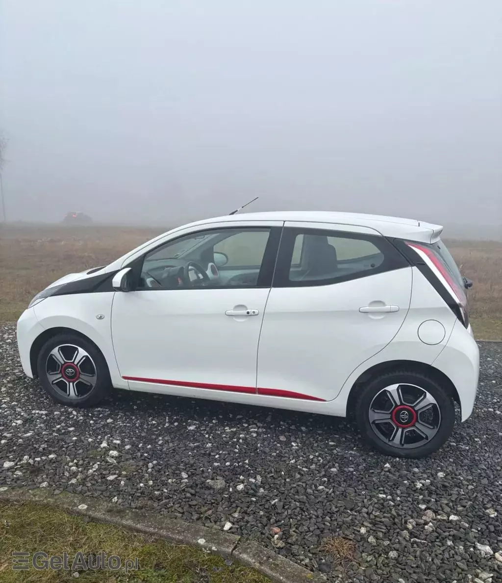 TOYOTA Aygo 