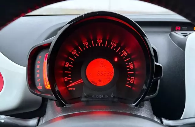 TOYOTA Aygo 