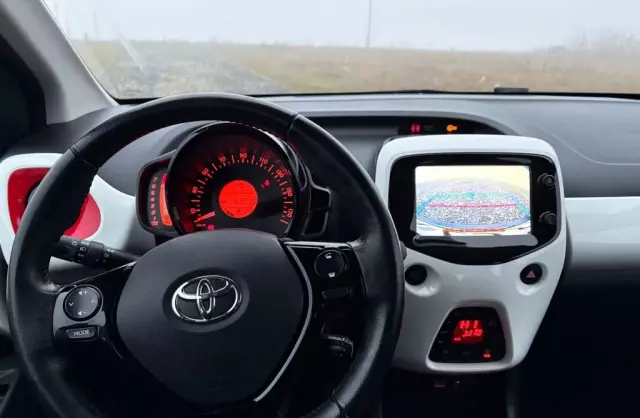 TOYOTA Aygo 