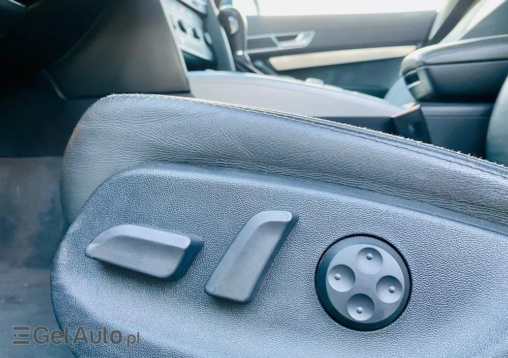 AUDI A6 Avant 2.0 TFSI multitronic