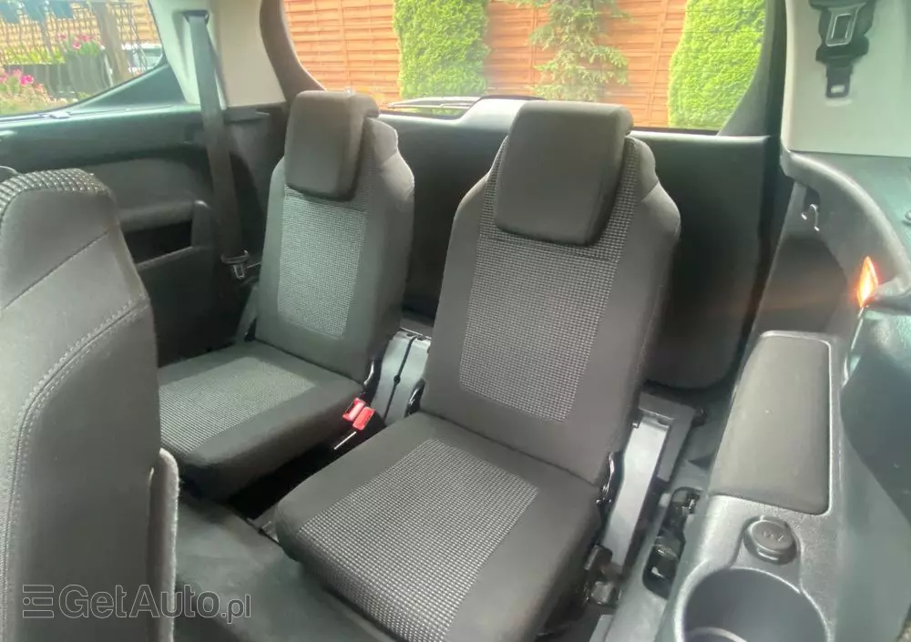 PEUGEOT 5008 HDI FAP 150 Style