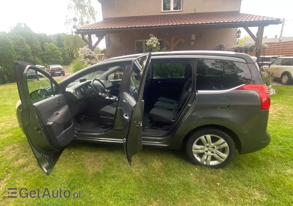 PEUGEOT 5008 HDI FAP 150 Style