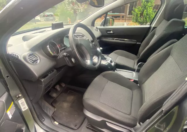 PEUGEOT 5008 HDI FAP 150 Style