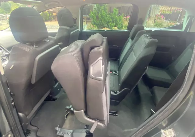 PEUGEOT 5008 HDI FAP 150 Style