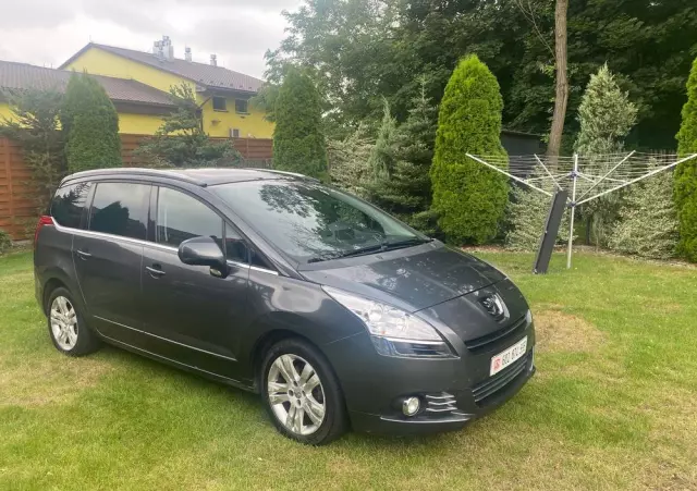 PEUGEOT 5008 HDI FAP 150 Style