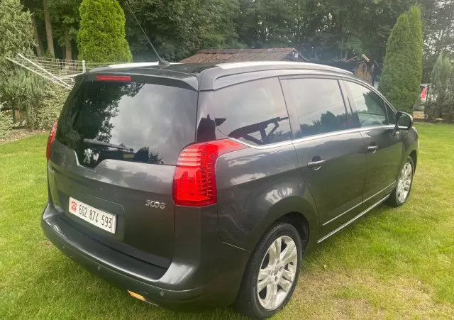 PEUGEOT 5008 HDI FAP 150 Style