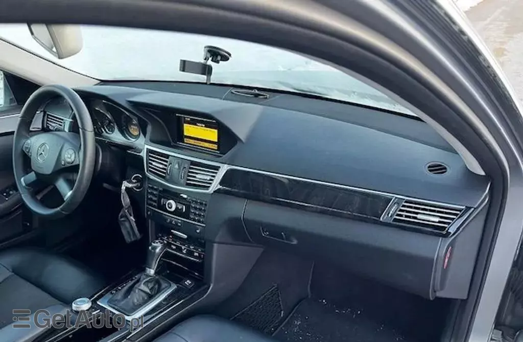 MERCEDES-BENZ Klasa E 