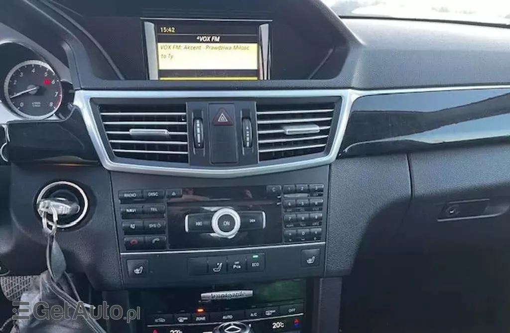 MERCEDES-BENZ Klasa E 