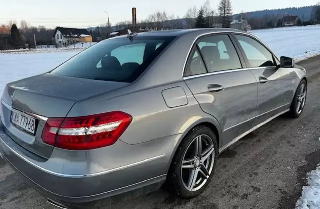 MERCEDES-BENZ Klasa E 