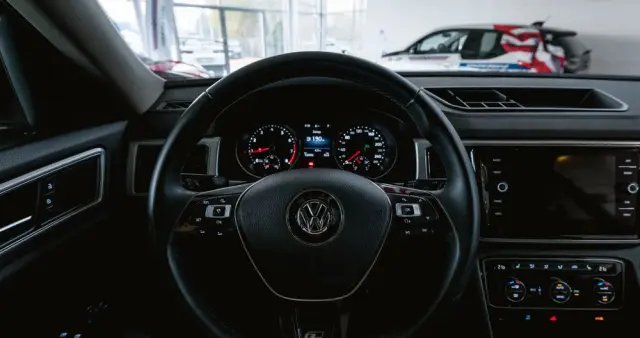 VOLKSWAGEN Atlas 