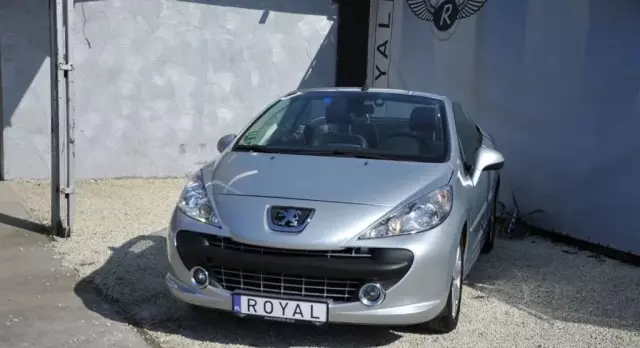 PEUGEOT 207 