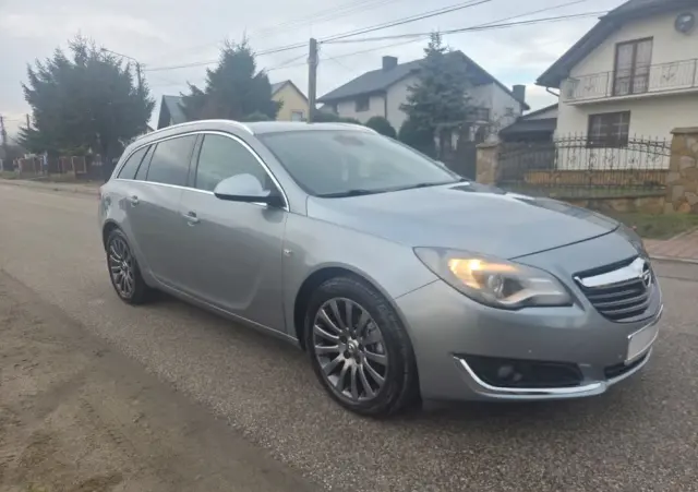 OPEL Insignia 