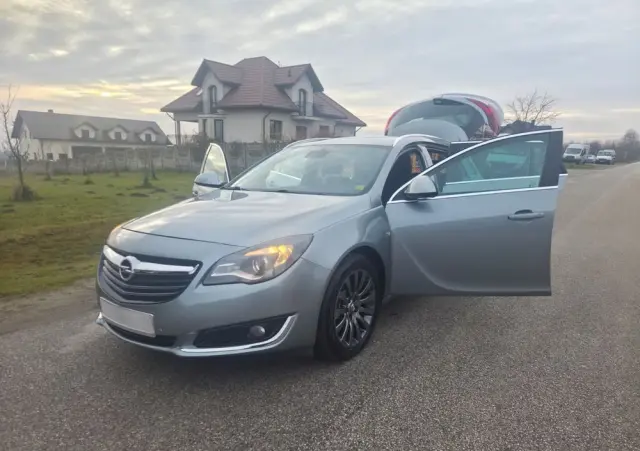 OPEL Insignia 