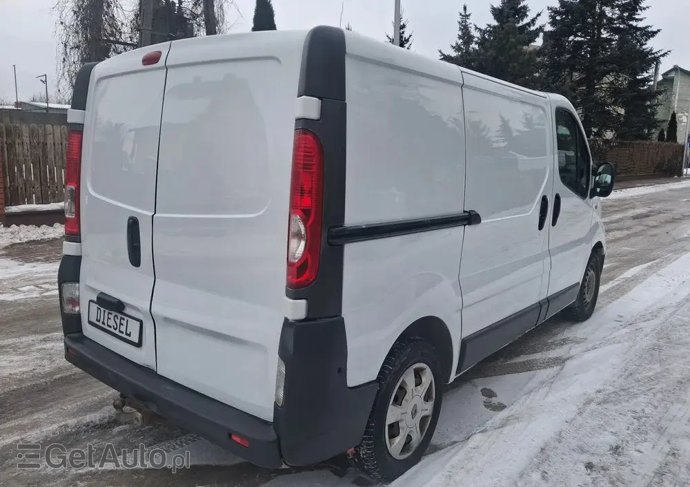 RENAULT TRAFIC 