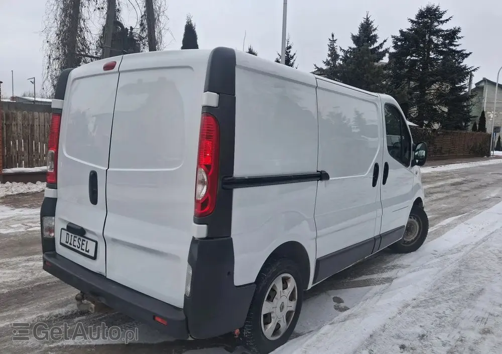 RENAULT TRAFIC 