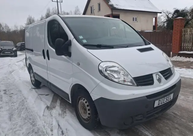 RENAULT TRAFIC 