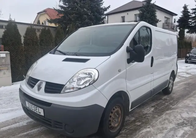 RENAULT TRAFIC 