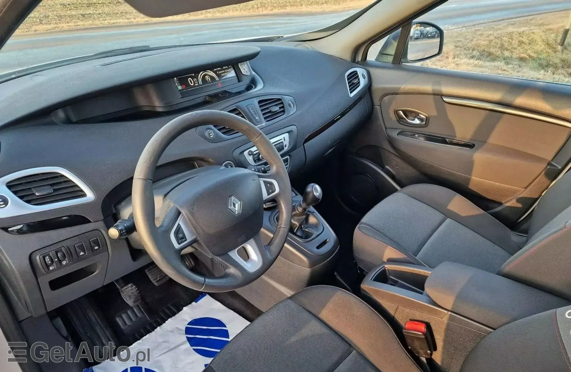 RENAULT Scenic 