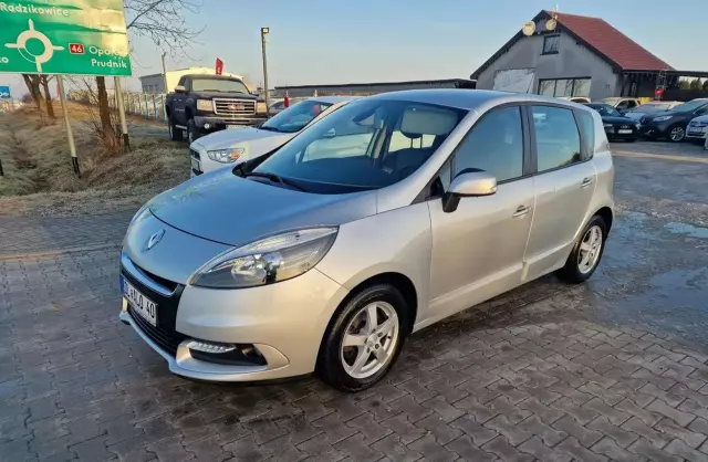 RENAULT Scenic 
