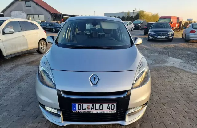 RENAULT Scenic 