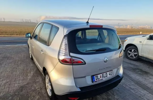 RENAULT Scenic 