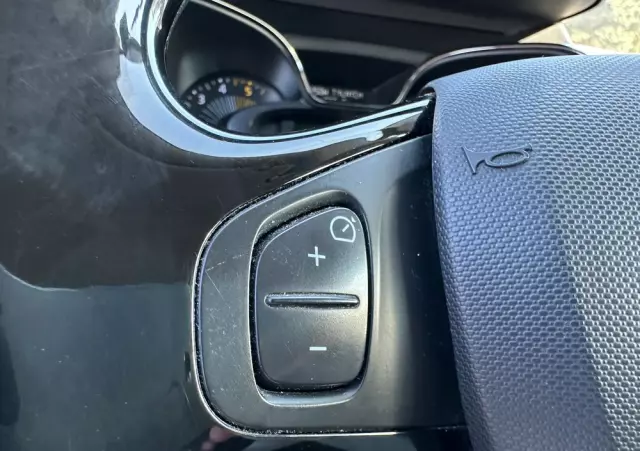 RENAULT Captur 1.5 dCi Energy Limited