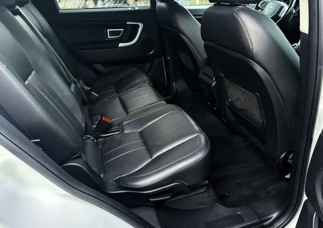 LAND ROVER Discovery Sport Ver-2-0-d150-r--dynamic-s