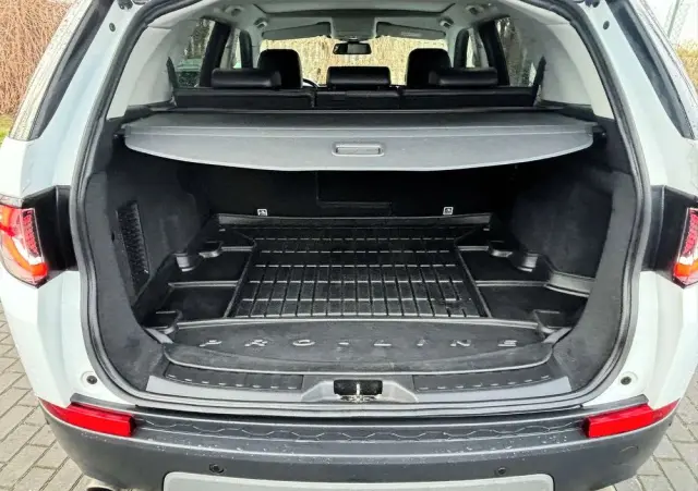 LAND ROVER Discovery Sport Ver-2-0-d150-r--dynamic-s