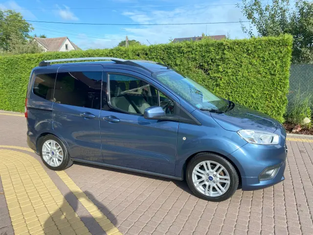 FORD Tourneo Connect 