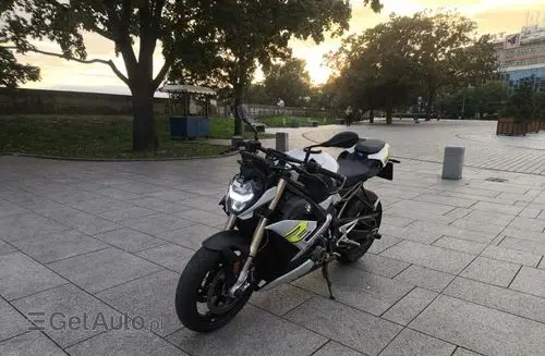 BMW S 1000 R 