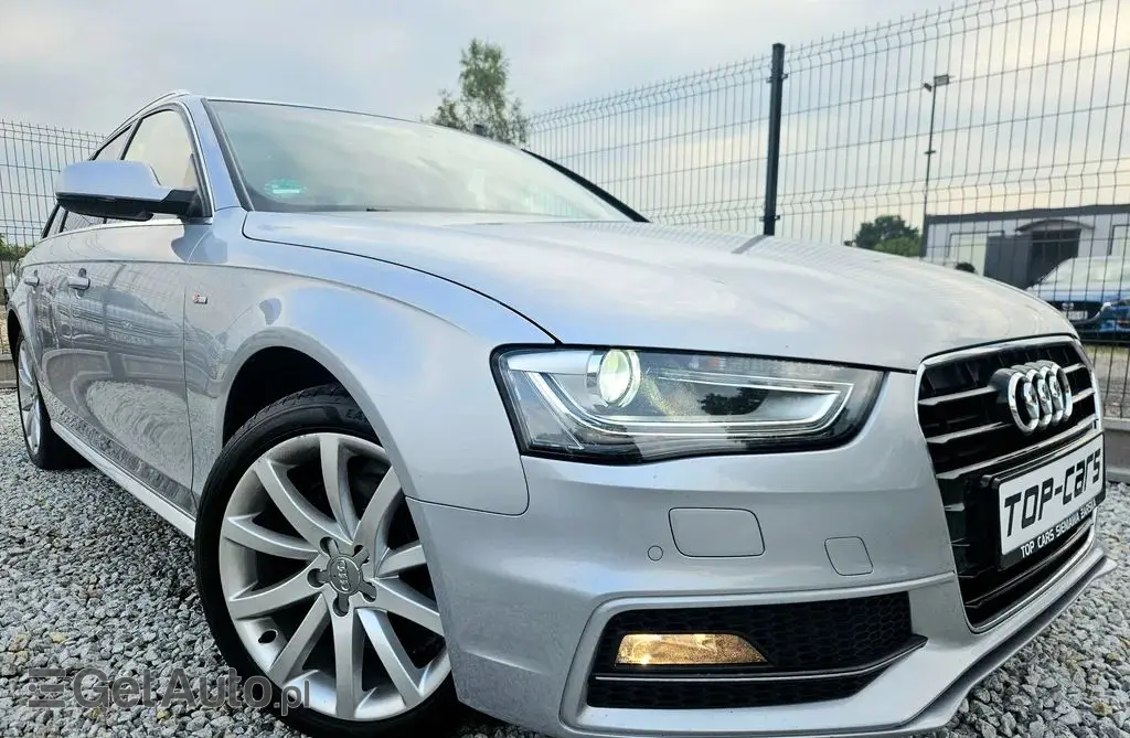 AUDI A4 
