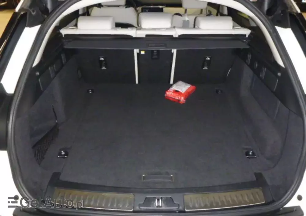 LAND ROVER Range Rover Velar 2.0 P250 R-Dynamic SE