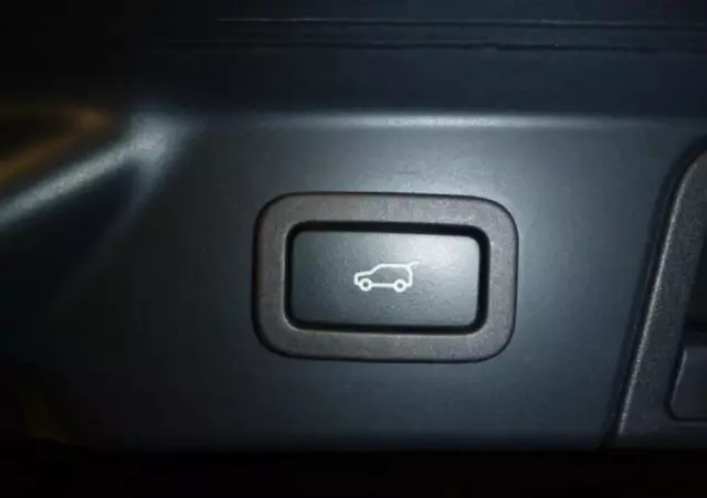 LAND ROVER Range Rover Velar 2.0 P250 R-Dynamic SE