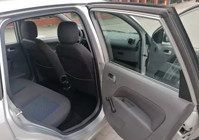 FORD Fiesta 1.4 Ghia