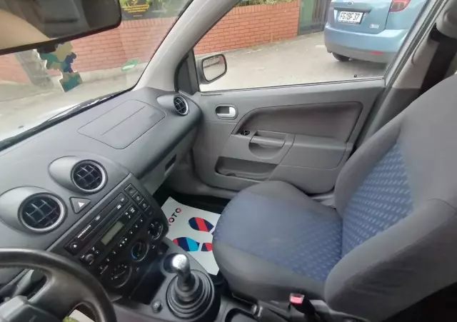 FORD Fiesta 1.4 Ghia