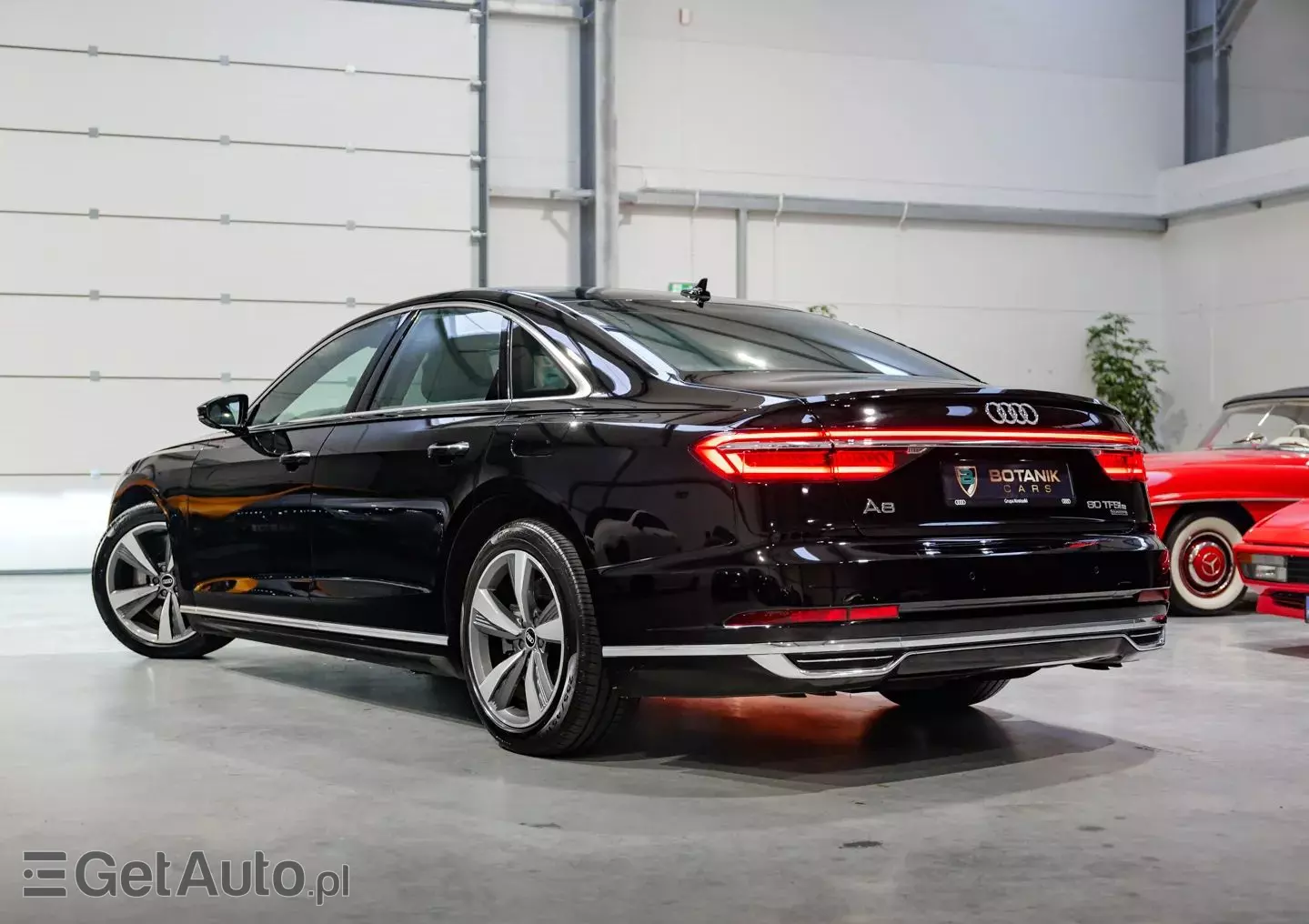 AUDI A8 